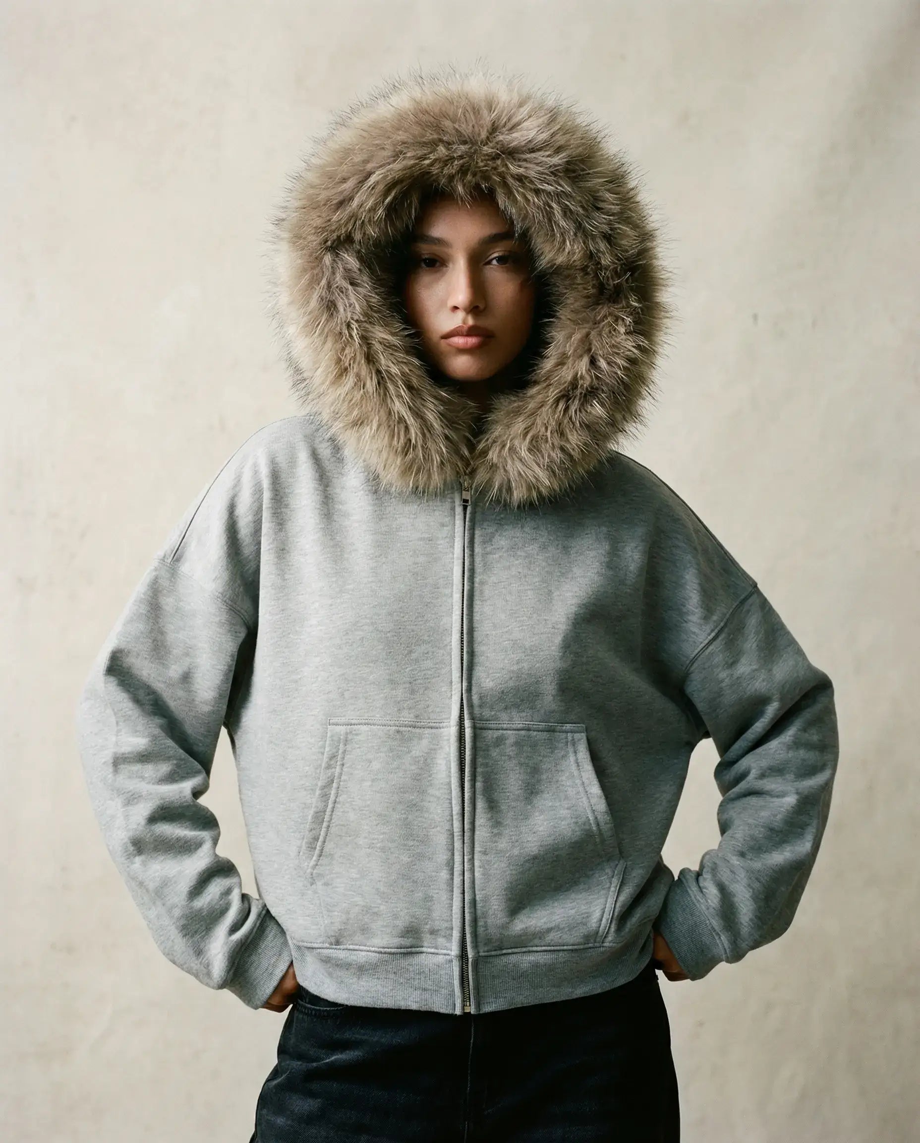 Bluza z Futrem on model - SWAGWRLD